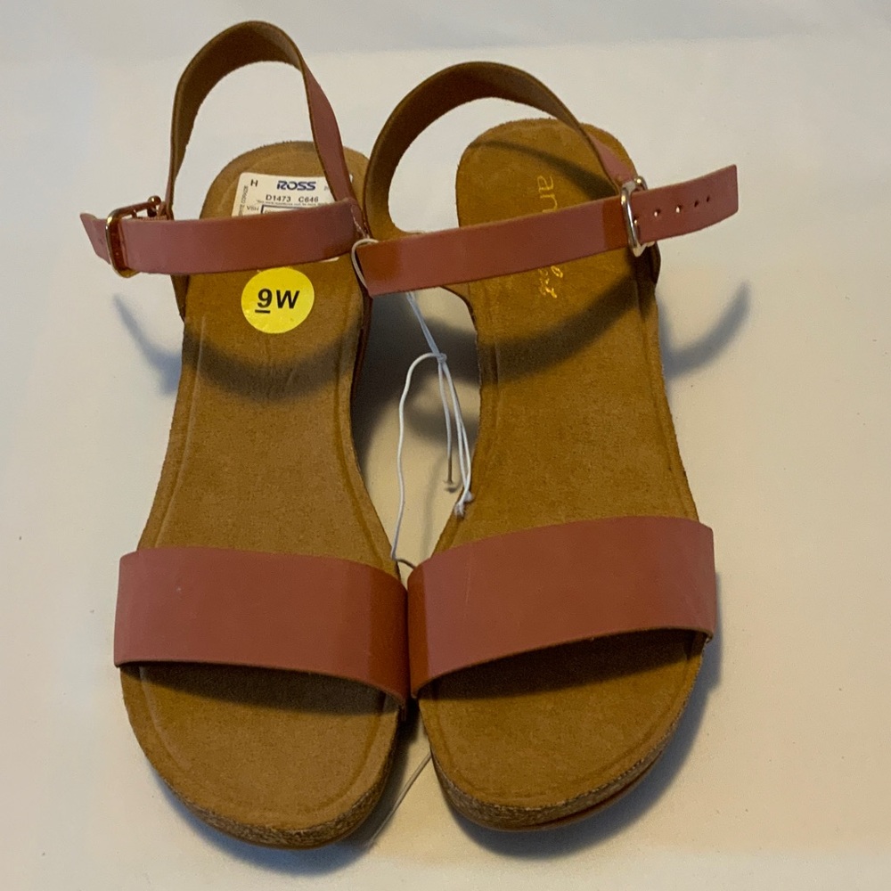 Annie Women's Rose Sandals